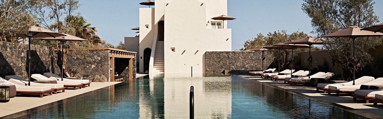 Istoria Hotel Santorini Smith Hotels