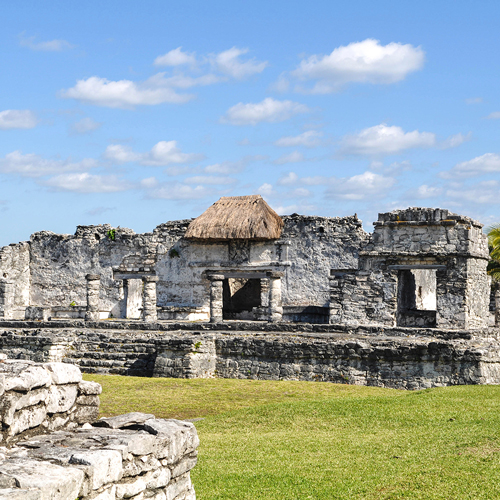 Visiting the Tulum ruins